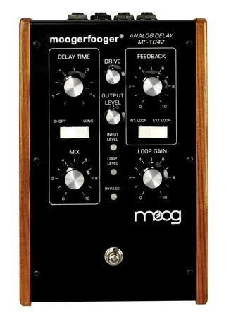  Moog Mf 104 analog delay